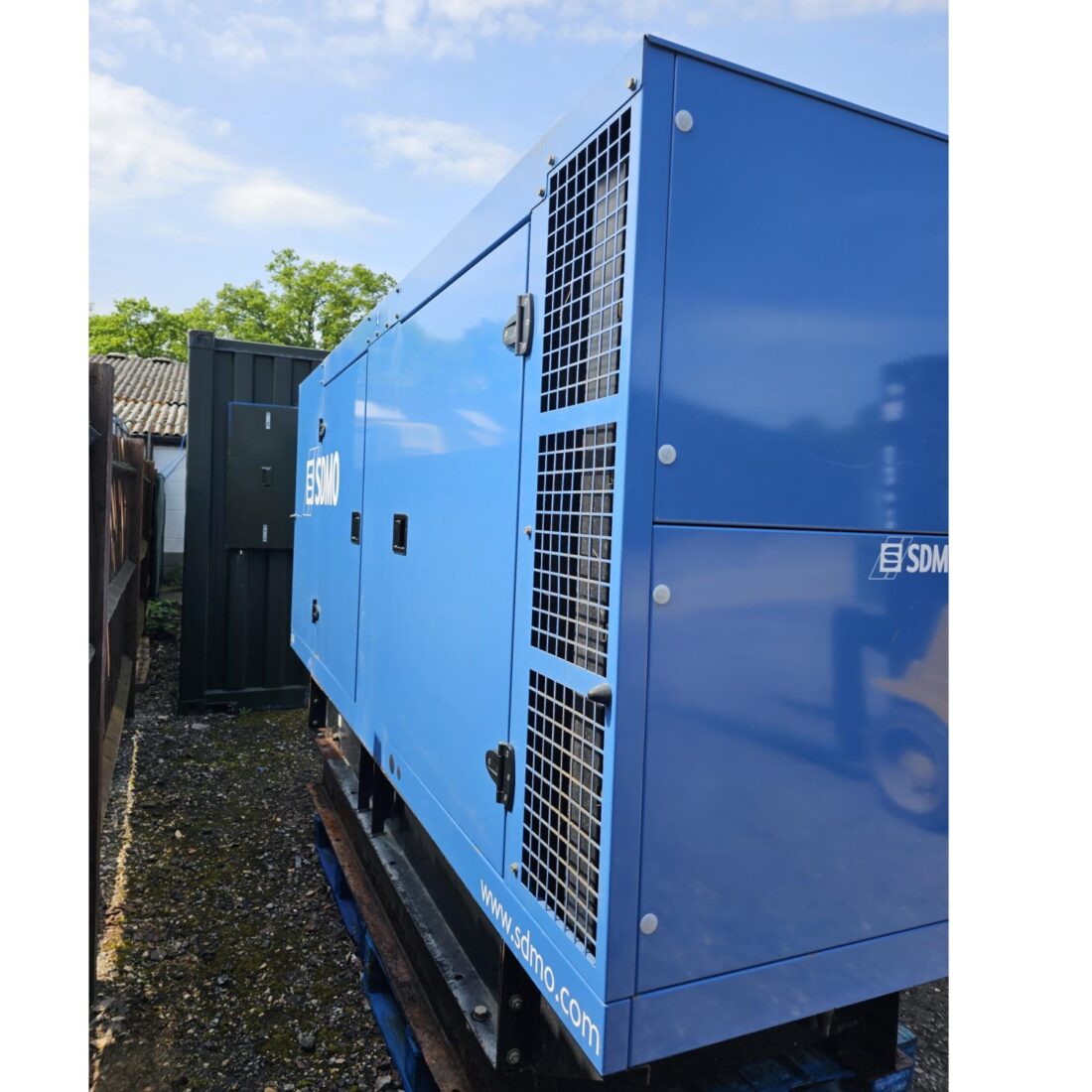 Used SDMO J165K 165KVA 3 Phase 400V Diesel Generator